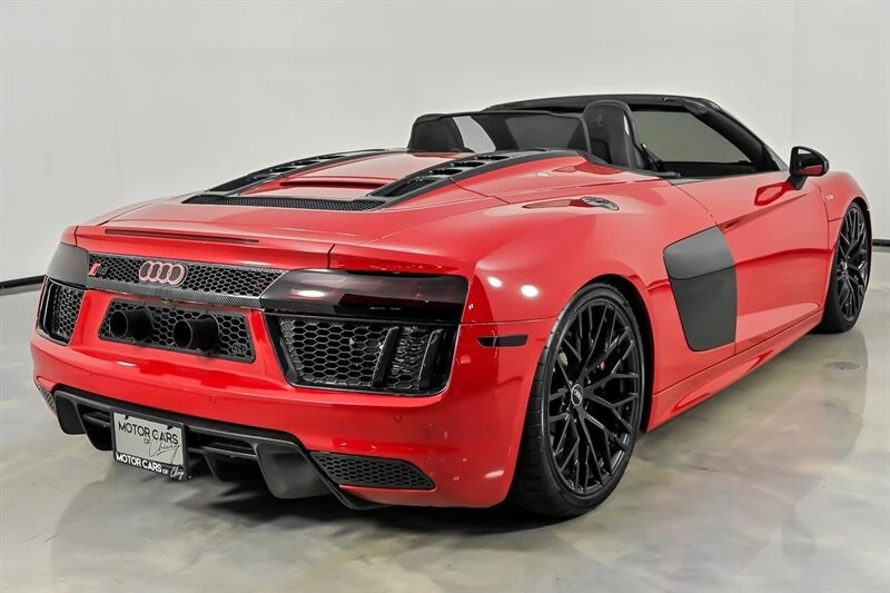 2017 Audi 4S R8 - Image 10 of 31
