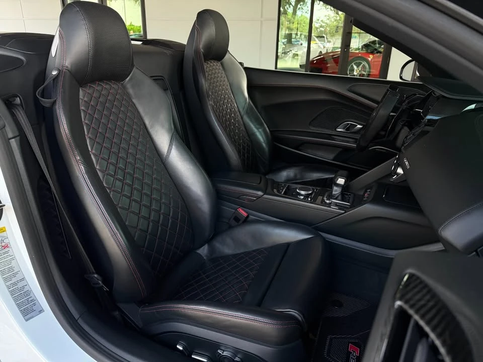 2017 Audi 4S R8 - Image 16 of 17