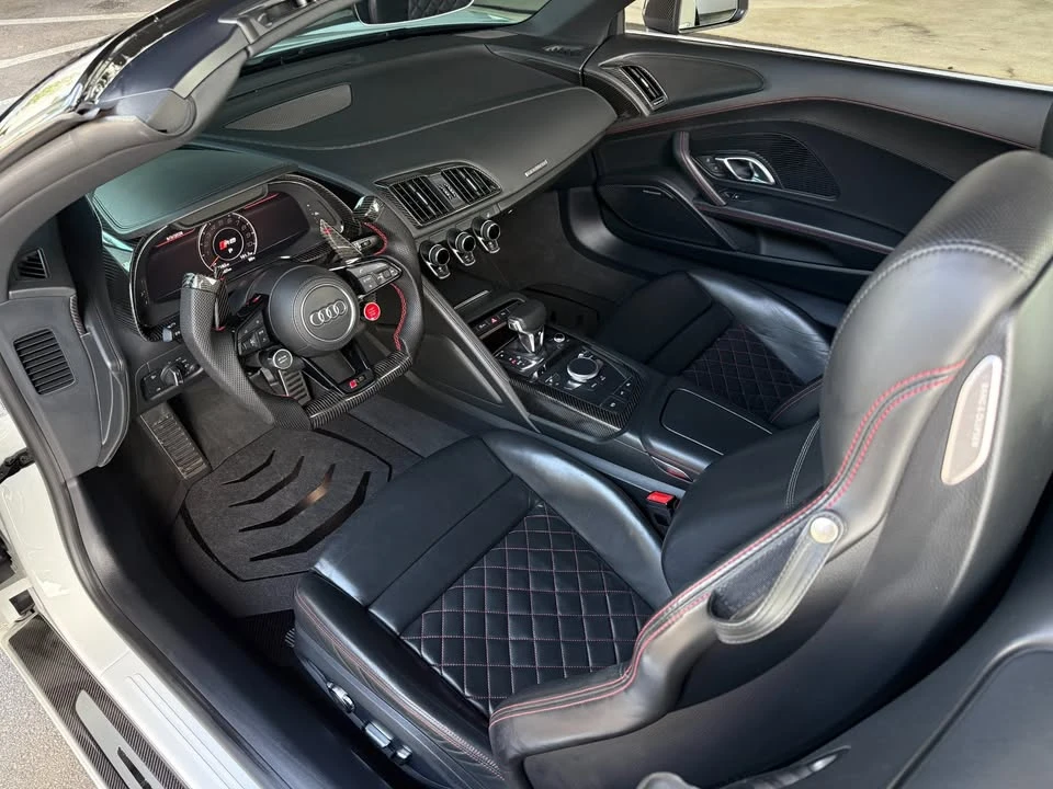 2017 Audi 4S R8 - Image 2 of 17