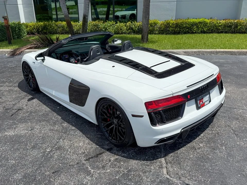 2017 Audi 4S R8 - Image 9 of 17