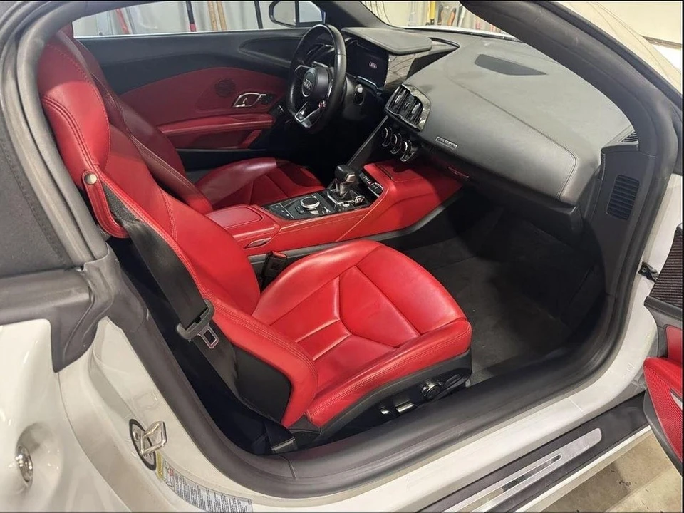 2017 Audi 4S R8 - Image 6 of 7
