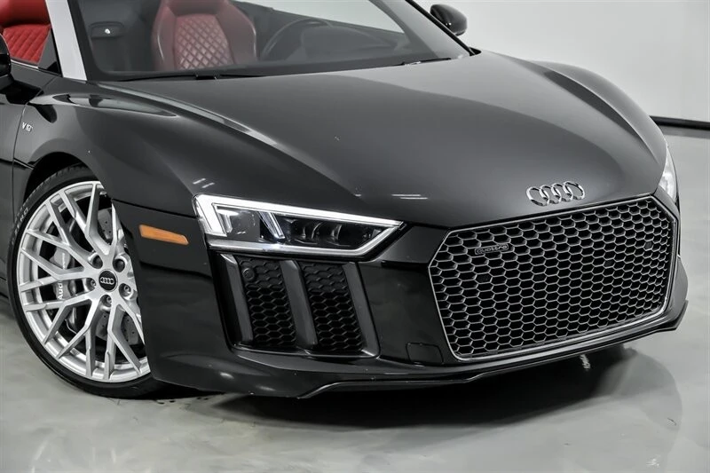 2017 Audi 4S R8 - Image 3 of 21