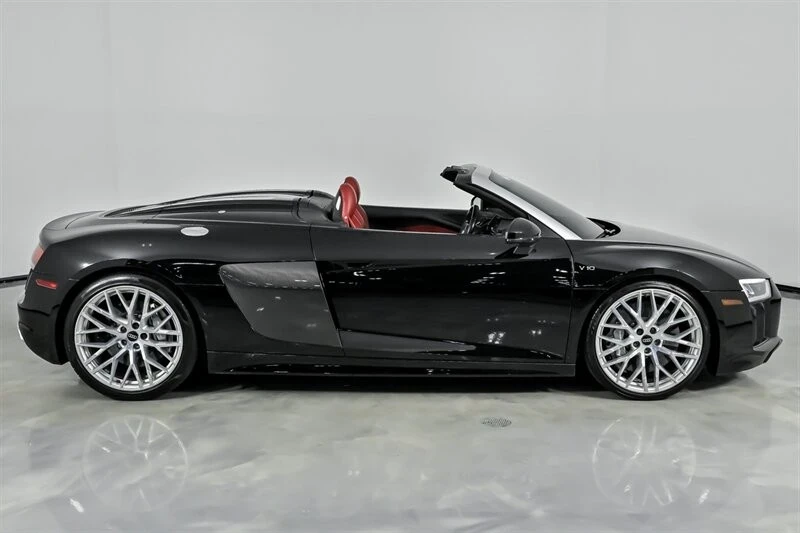 2017 Audi 4S R8 - Image 14 of 21