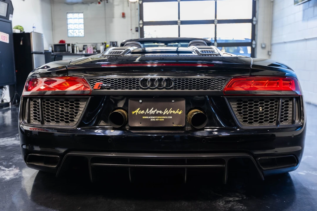 2017 Audi 4S R8 - Image 17 of 21