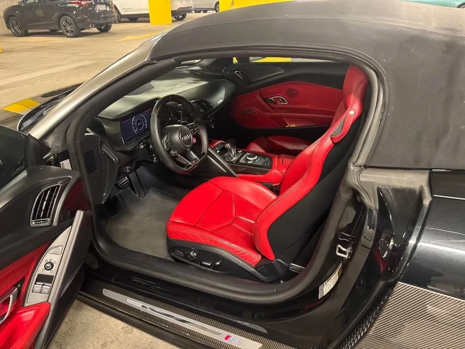 2017 Audi 4S R8 - Image 9 of 12