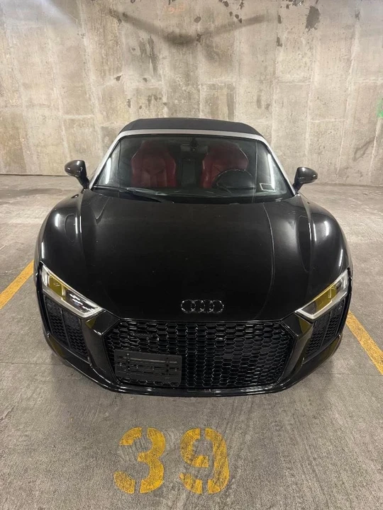 2017 Audi 4S R8 - Image 10 of 12