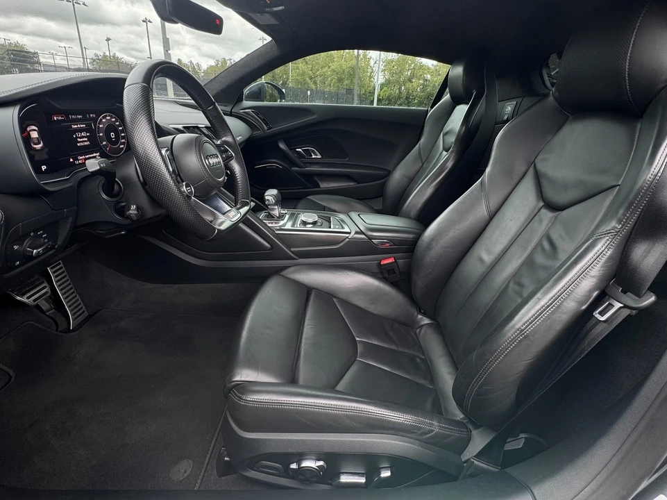 2017 Audi 4S R8 - Image 9 of 12