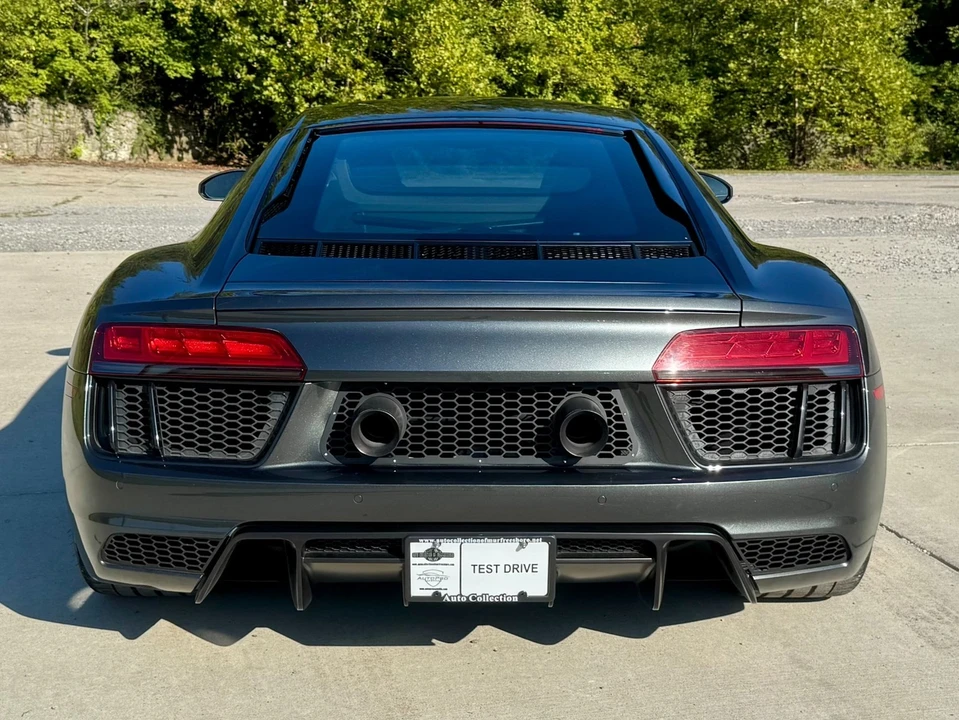 2017 Audi 4S R8 - Image 6 of 12