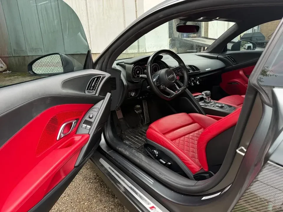 2017 Audi 4S R8 - Image 5 of 8