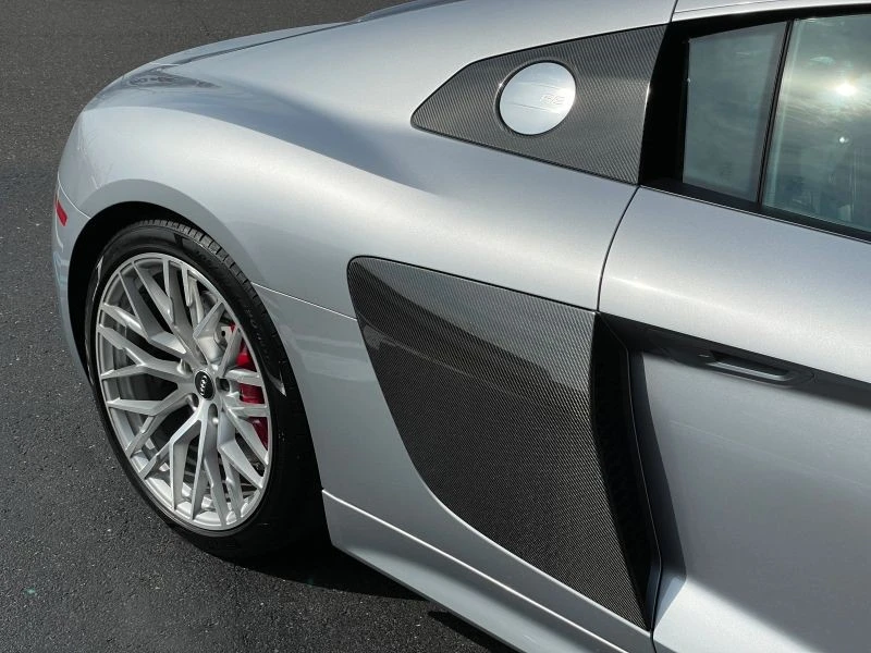 2017 Audi 4S R8 - Image 4 of 12