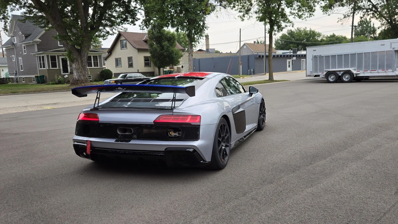 2017 Audi 4S R8 - Image 11 of 31