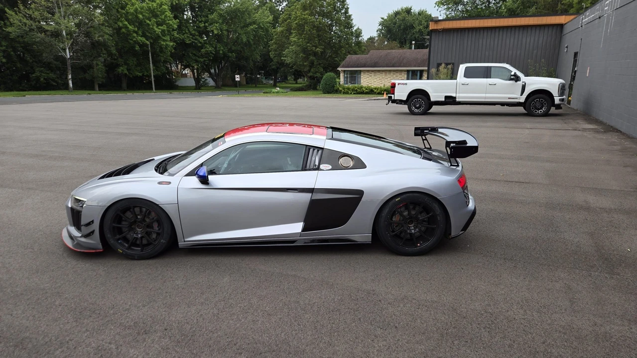 2017 Audi 4S R8 - Image 17 of 31