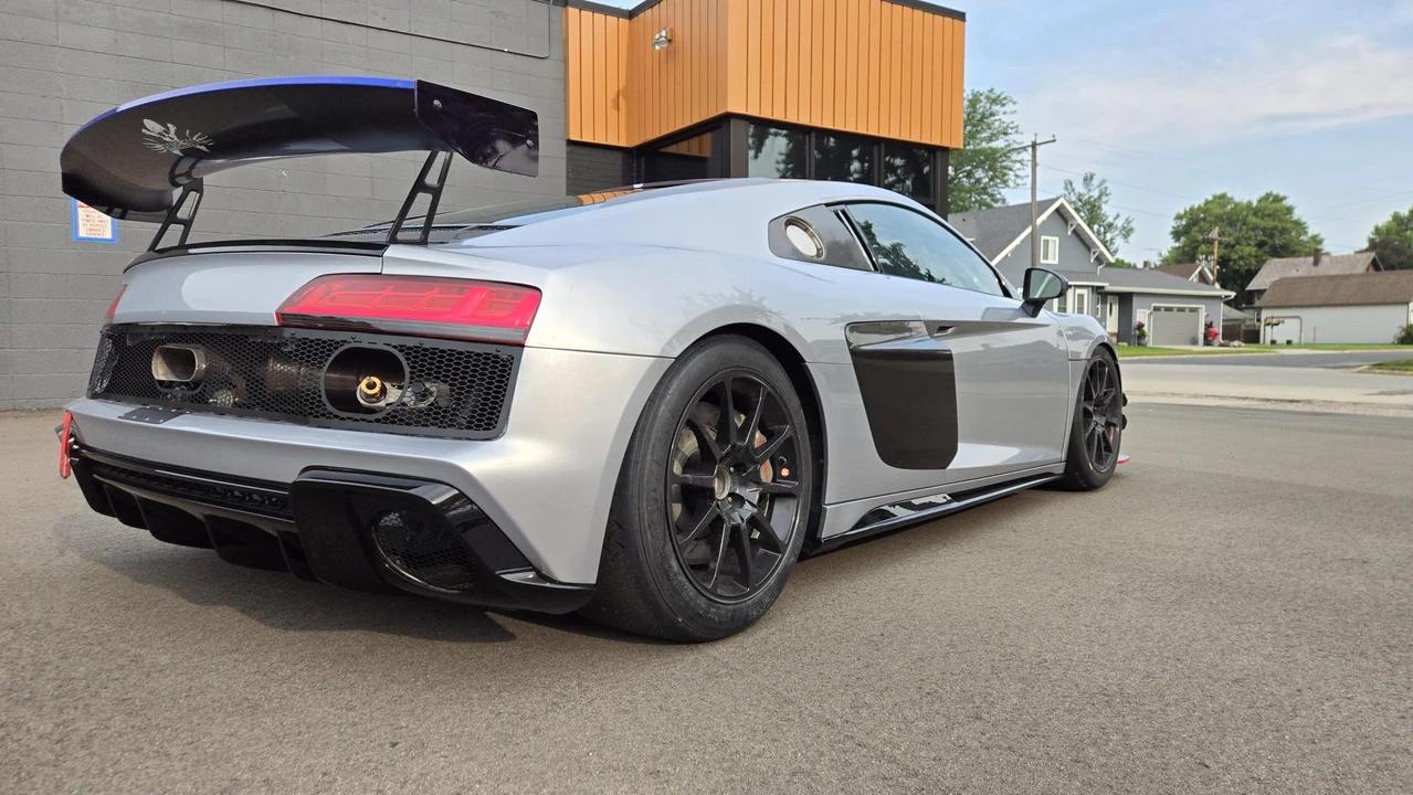 2017 Audi 4S R8 - Image 21 of 31