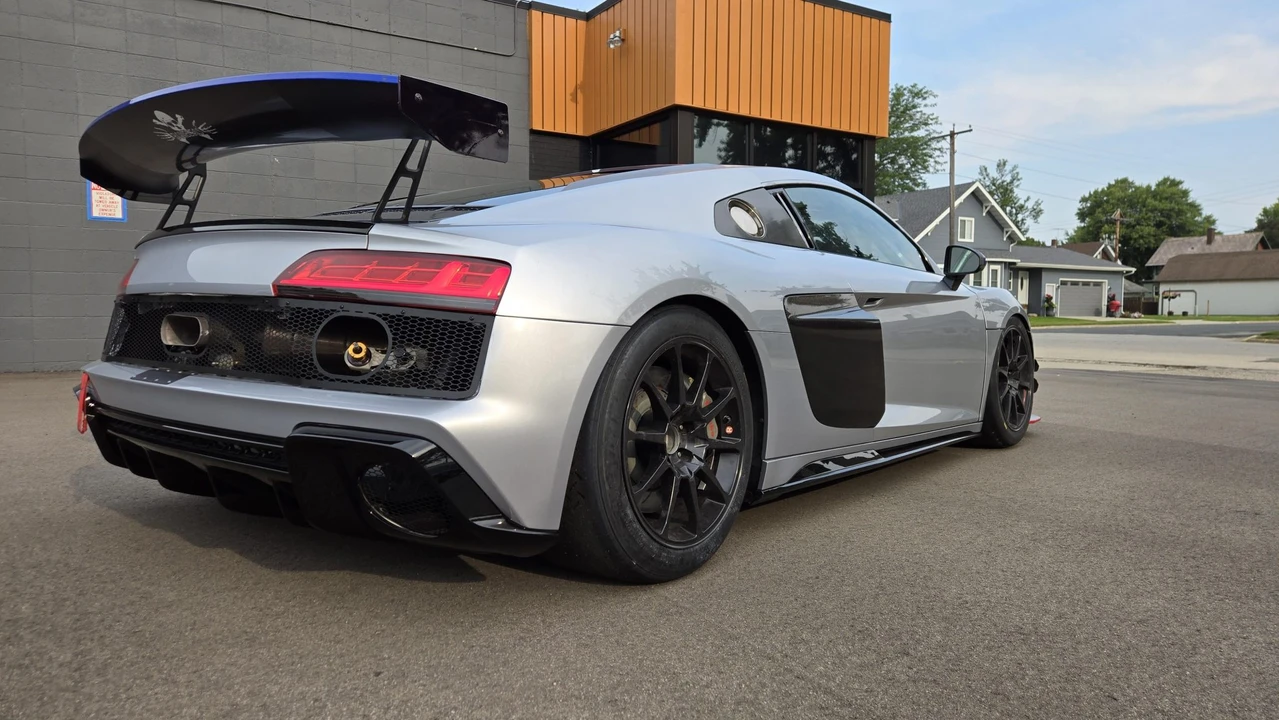2017 Audi 4S R8 - Image 22 of 31