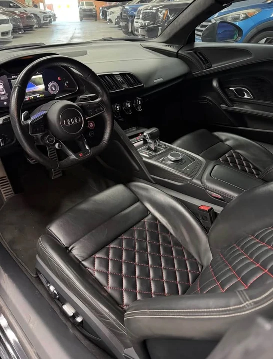 2017 Audi 4S R8 - Image 7 of 9