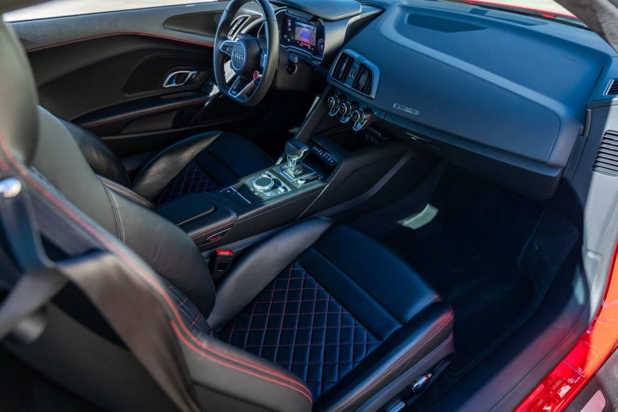 2017 Audi 4S R8 - Image 20 of 31