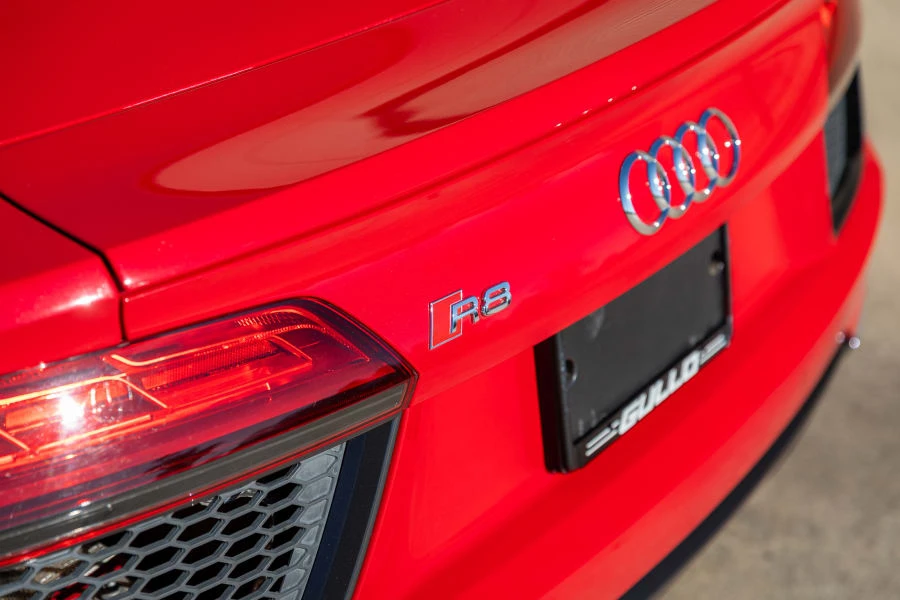 2017 Audi 4S R8 - Image 9 of 31