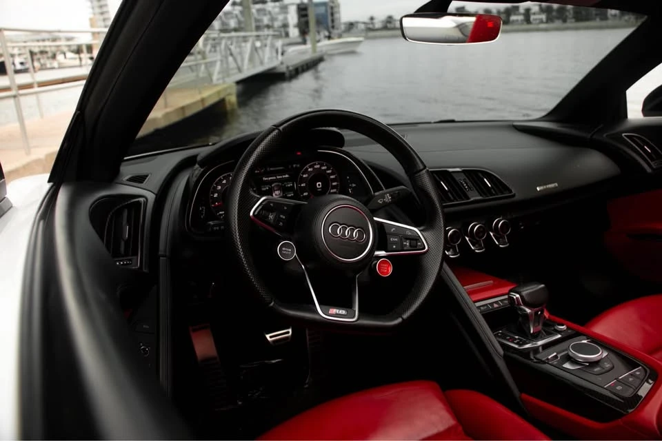 2017 Audi 4S R8 - Image 4 of 5
