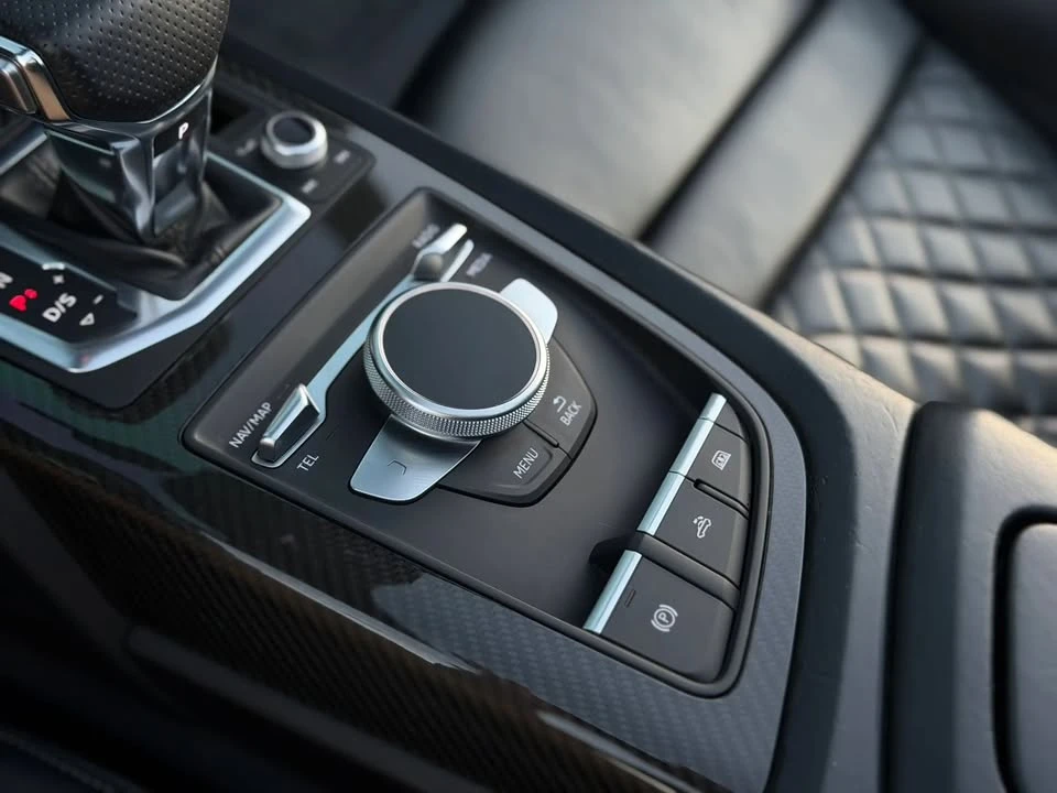 2017 Audi 4S R8 - Image 17 of 20