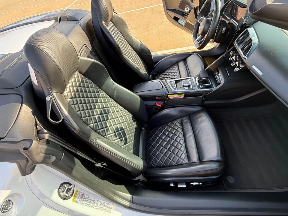 2017 Audi 4S R8 - Image 8 of 10
