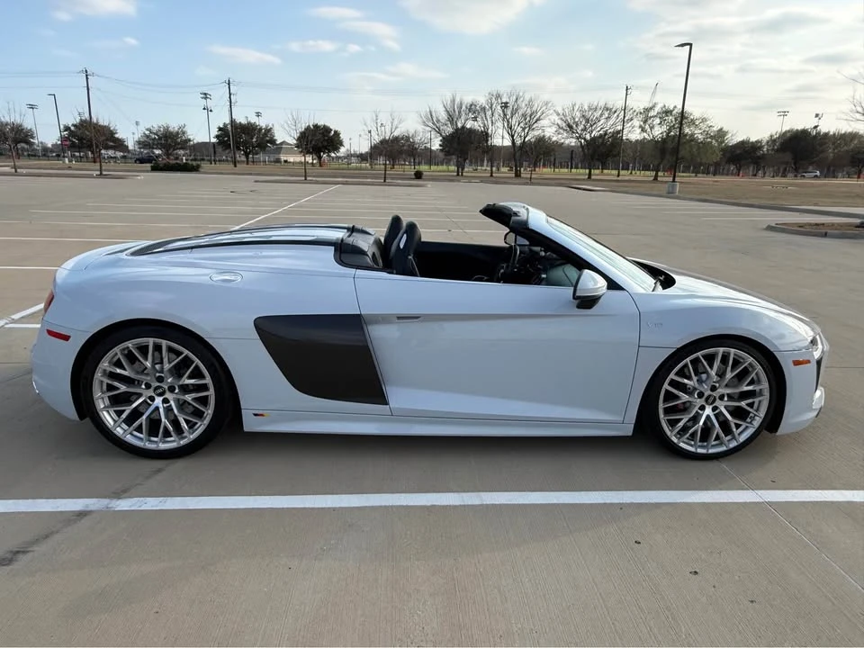 2017 Audi 4S R8 - Image 3 of 10