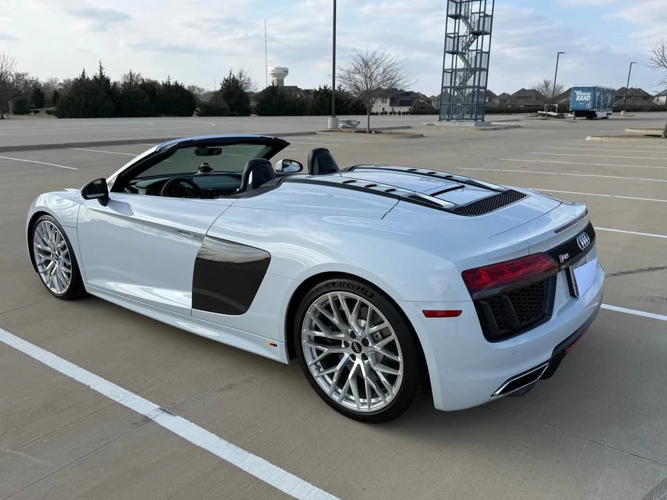 2017 Audi 4S R8 - Image 6 of 10