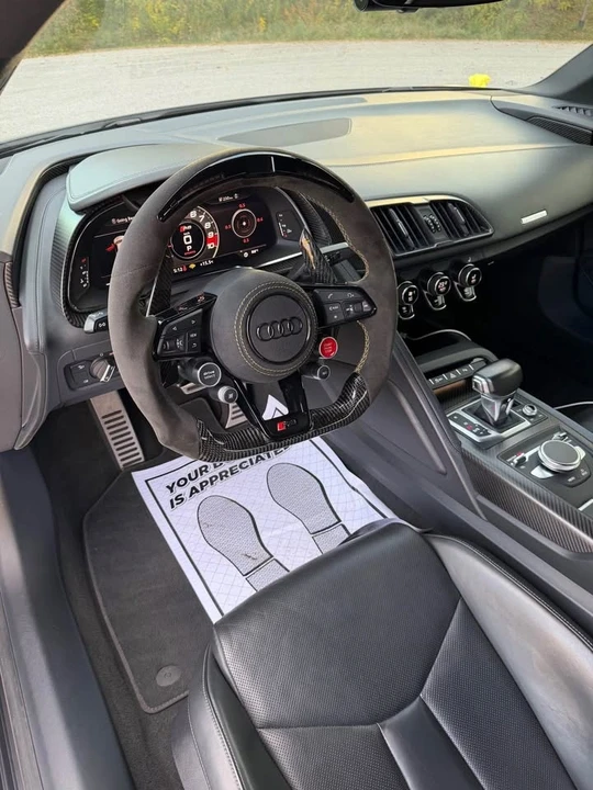 2017 Audi 4S R8 - Image 8 of 10