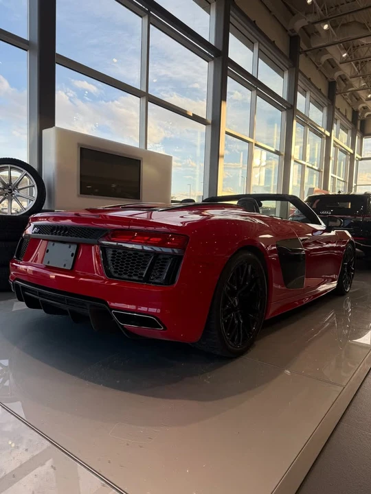 2017 Audi 4S R8 - Image 4 of 11