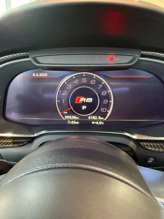 2017 Audi 4S R8 - Image 9 of 11