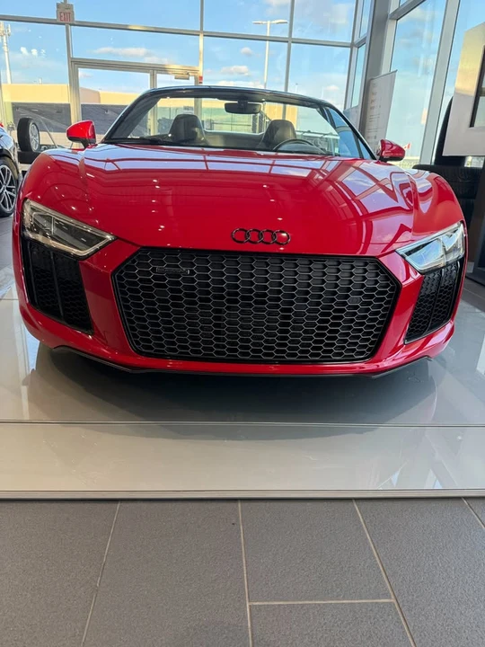 2017 Audi 4S R8 - Image 2 of 11