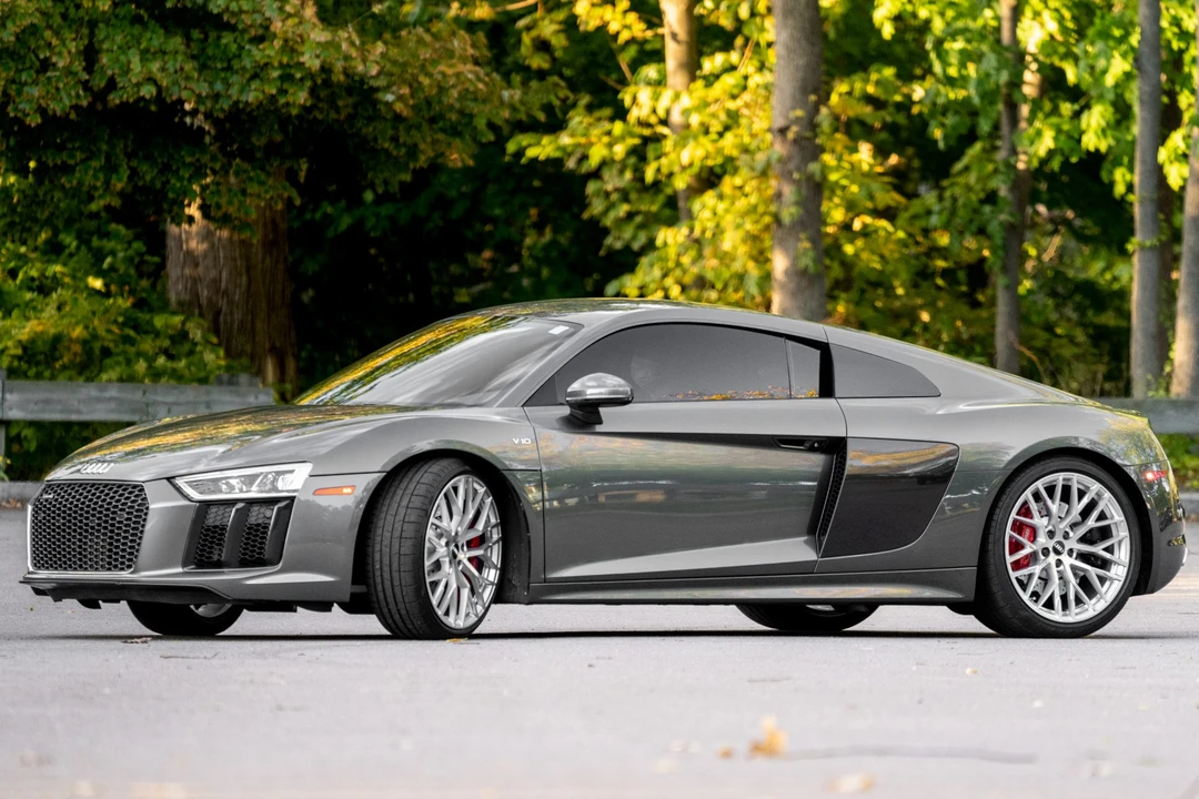 2017 Audi 4S R8 - Image 3 of 31