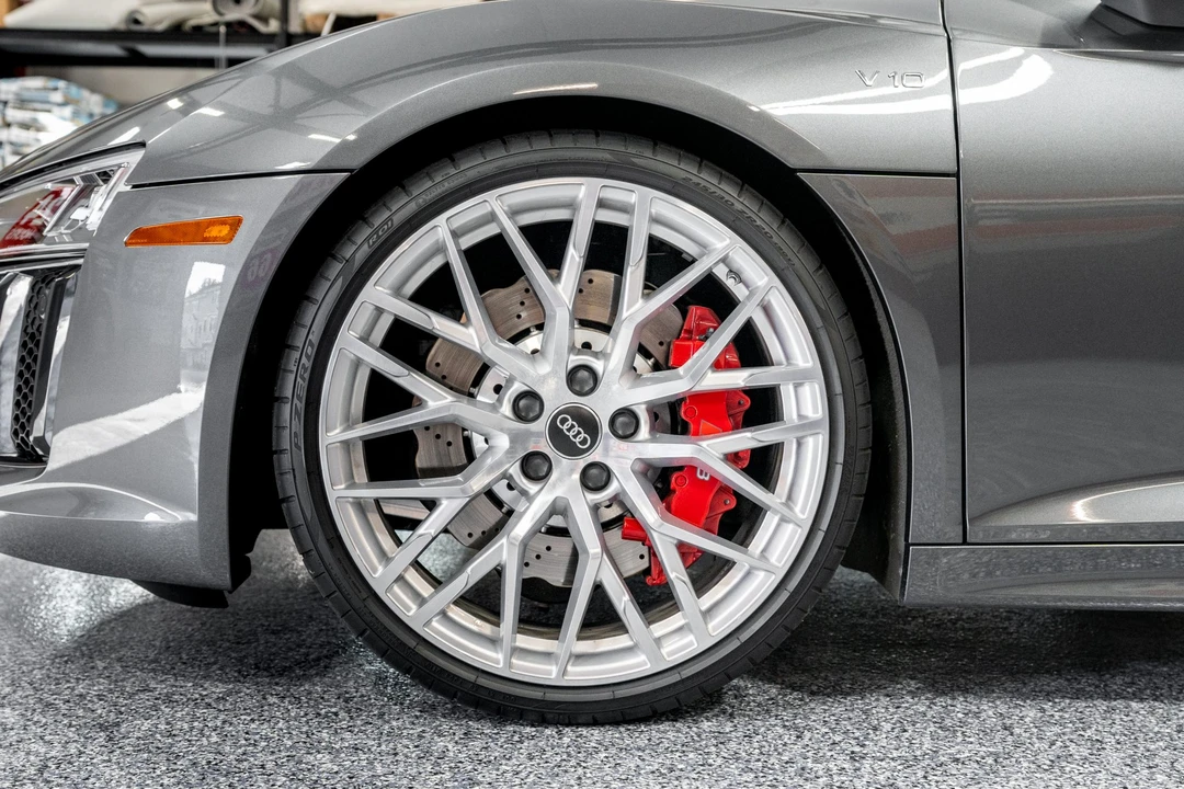 2017 Audi 4S R8 - Image 27 of 31