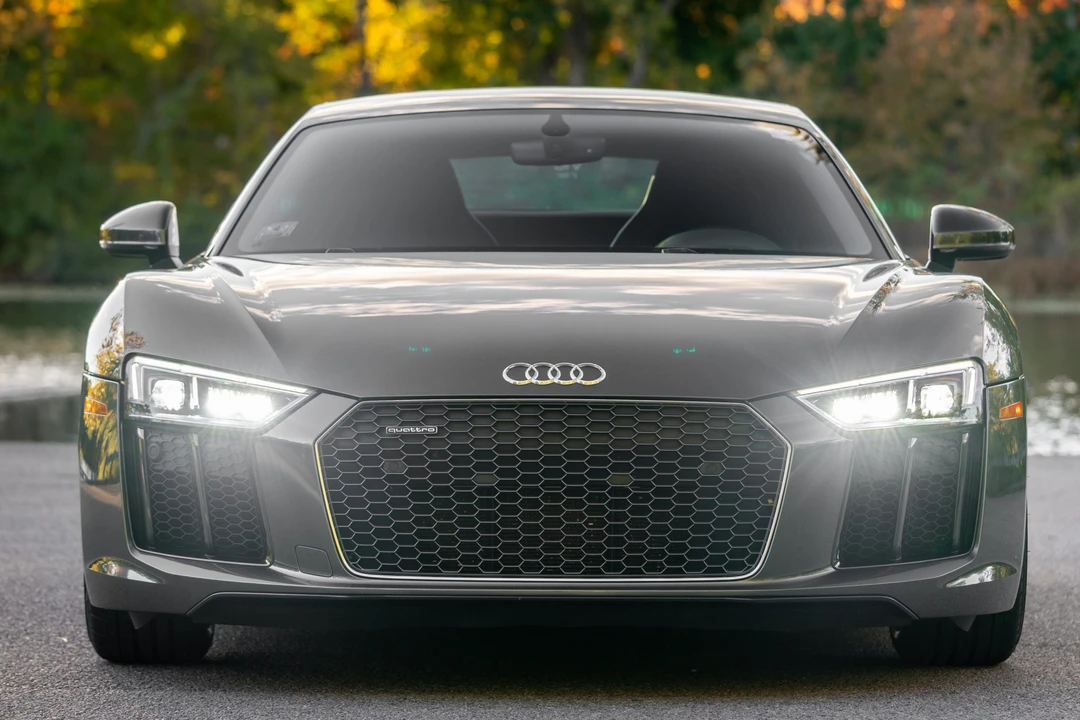 2017 Audi 4S R8 - Image 6 of 31