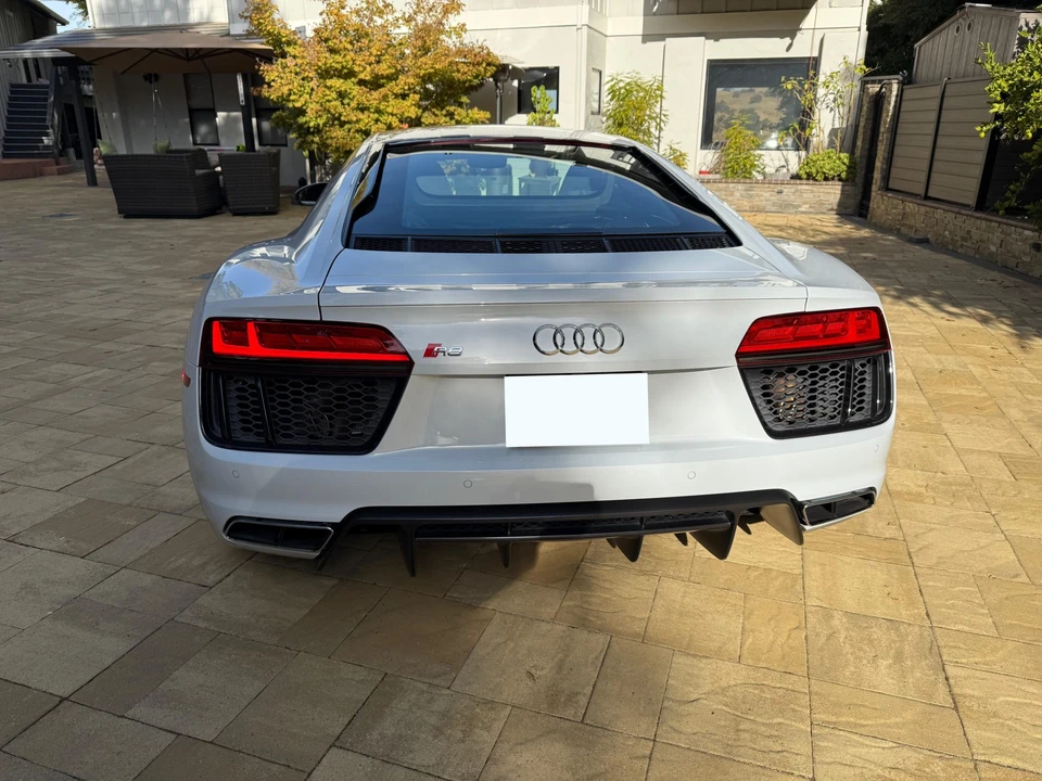2017 Audi 4S R8 - Image 15 of 31