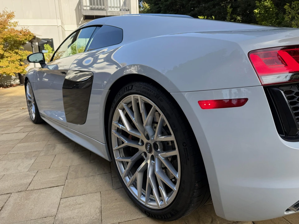 2017 Audi 4S R8 - Image 29 of 31