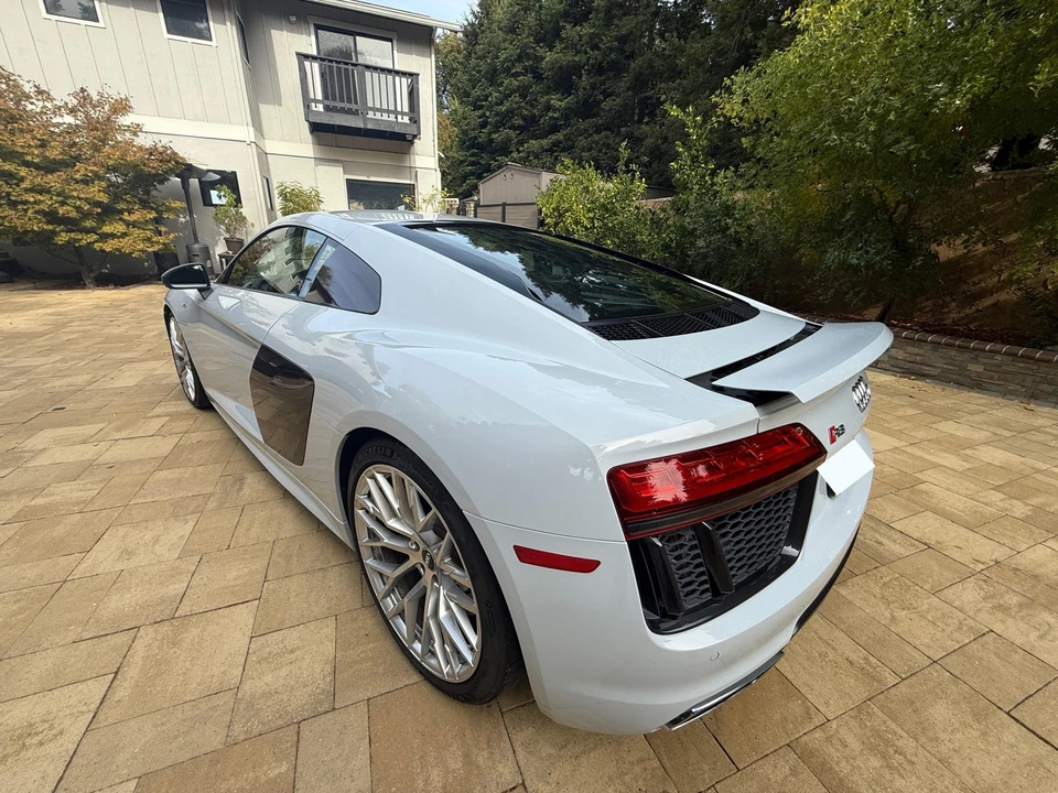 2017 Audi 4S R8 - Image 17 of 31