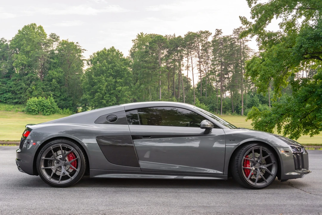 2017 Audi 4S R8 - Image 7 of 31
