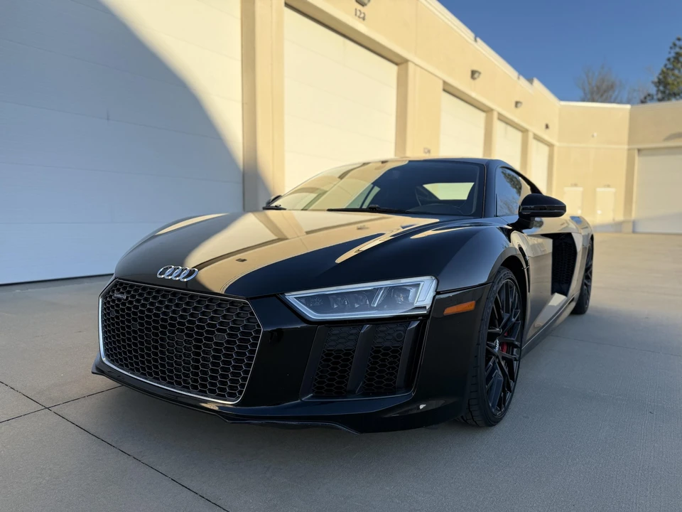 2017 Audi 4S R8 - Image 4 of 31