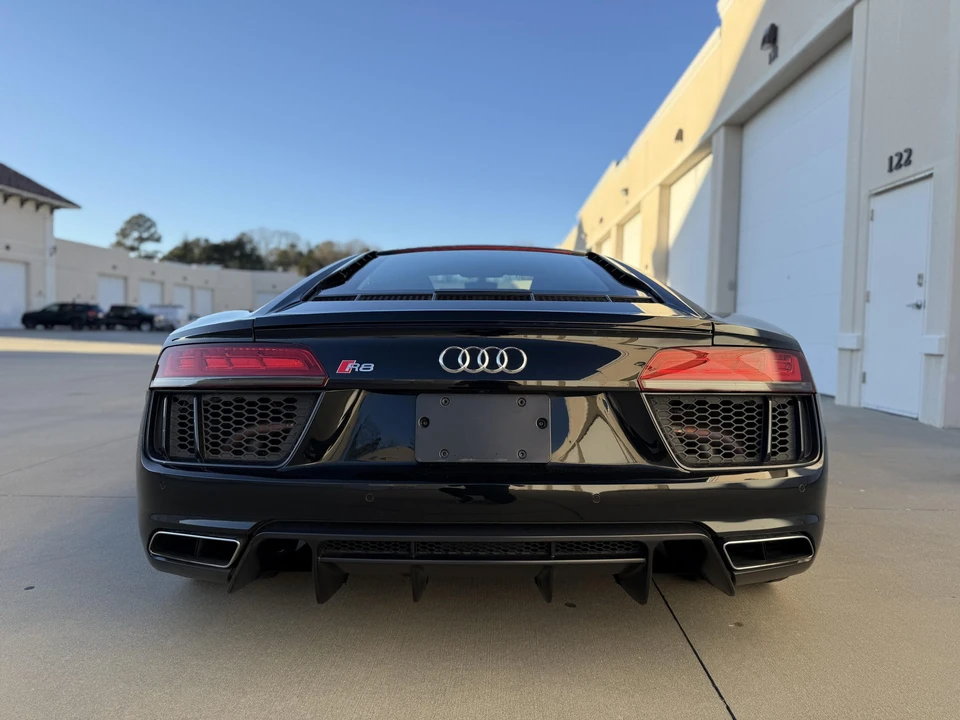2017 Audi 4S R8 - Image 12 of 31