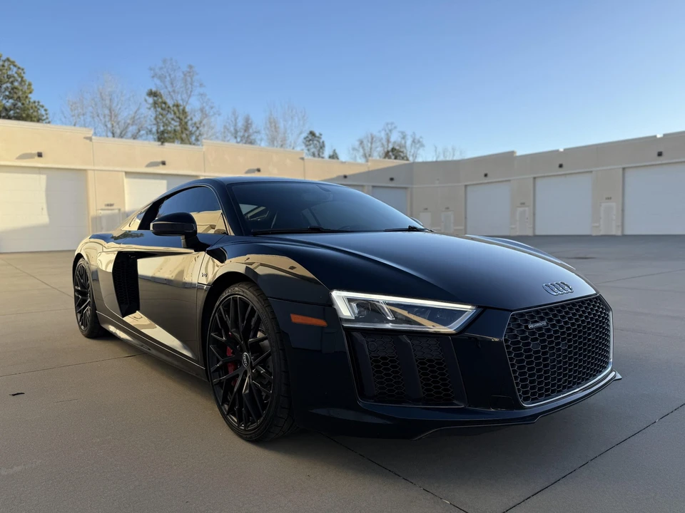 2017 Audi 4S R8 - Image 6 of 31