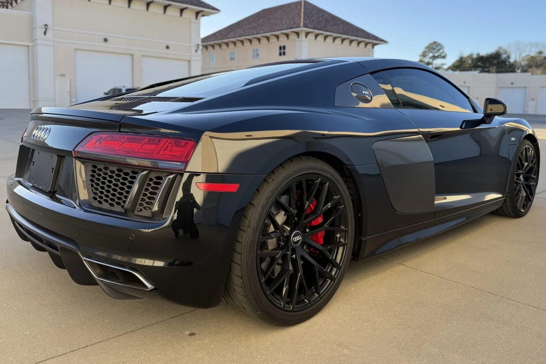 2017 Audi 4S R8 - Image 11 of 31