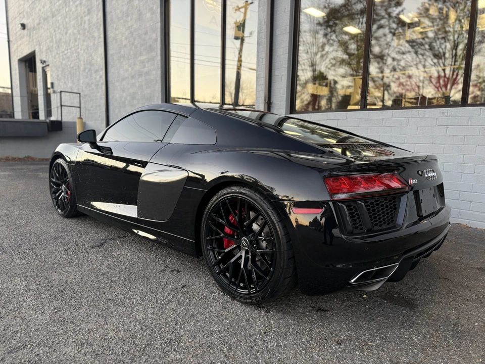2017 Audi 4S R8 - Image 30 of 31