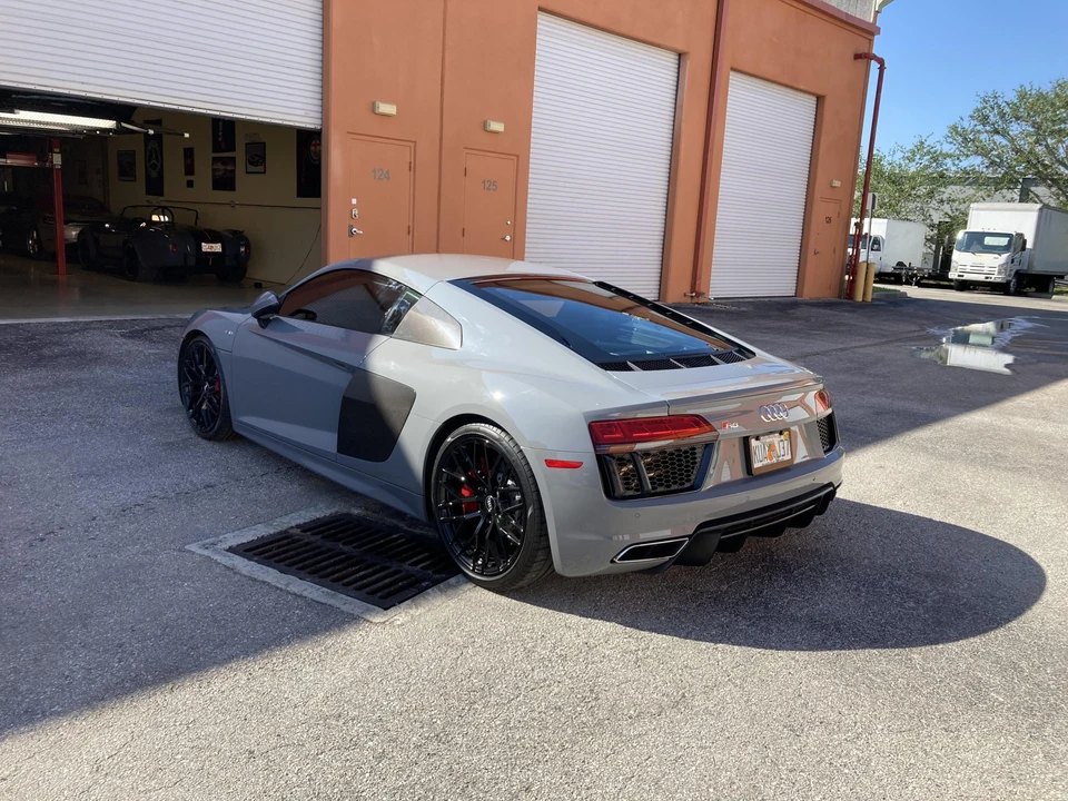 2017 Audi 4S R8 - Image 4 of 31