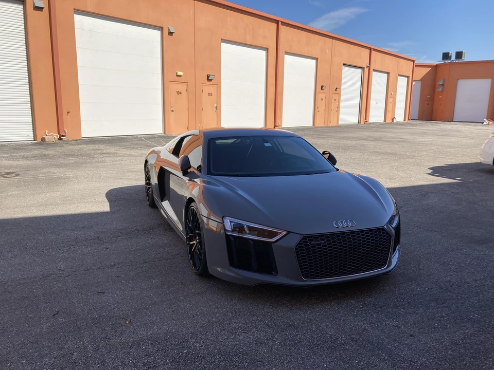 2017 Audi 4S R8 - Image 8 of 31