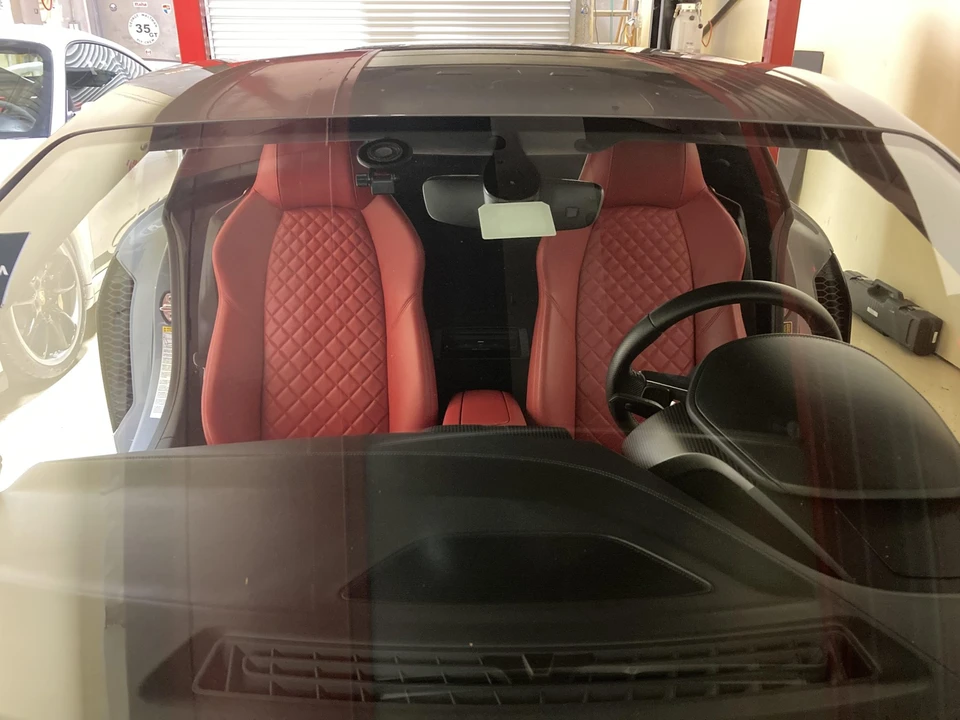 2017 Audi 4S R8 - Image 24 of 31