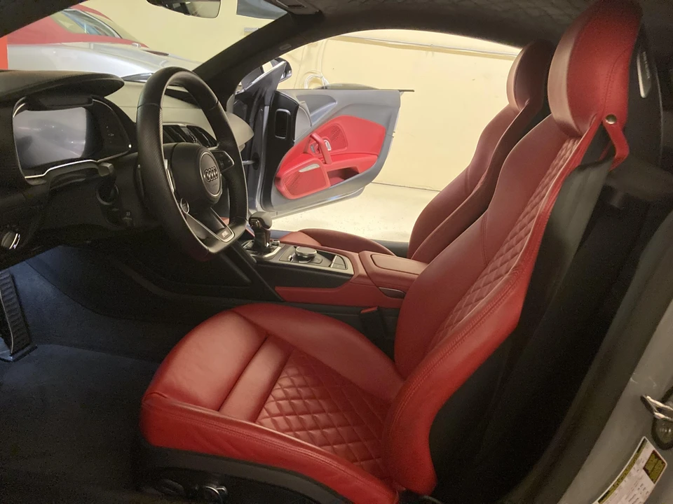 2017 Audi 4S R8 - Image 19 of 31