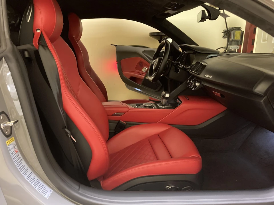 2017 Audi 4S R8 - Image 27 of 31