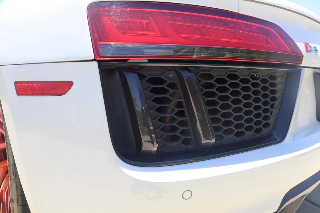 2017 Audi 4S R8 - Image 27 of 31