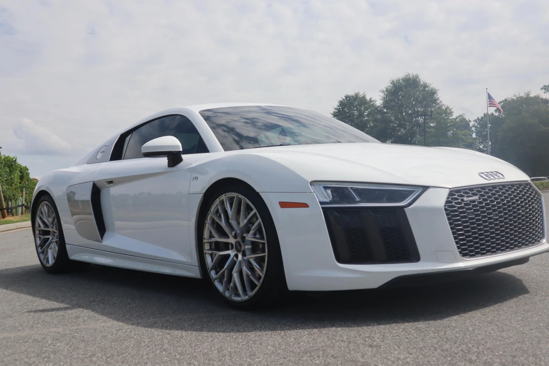 2017 Audi 4S R8 - Image 16 of 31
