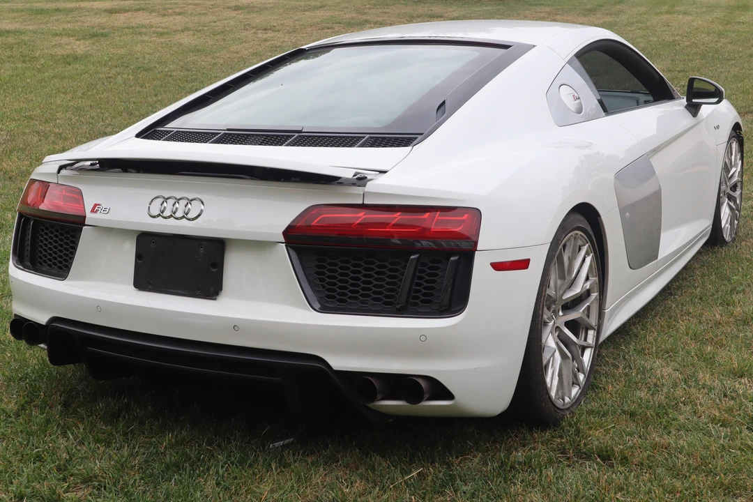 2017 Audi 4S R8 - Image 4 of 31